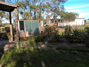2.4 ha Farm in Hopefield