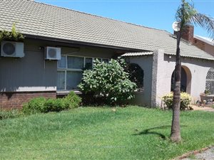 4 Bed House in Monument Heights