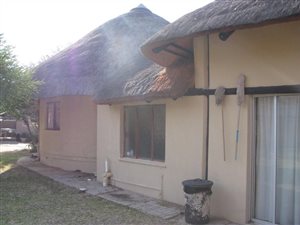2 Bed House in Naboomspruit