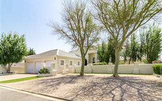 4 Bedroom House in Welgedacht