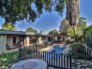 5 Bed House in Parkmore