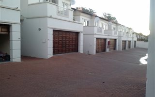 3 Bedroom Duplex in Ferndale