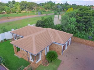 3 Bedroom House in Centurion Golf Estate