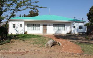 4 Bedroom House in Willowmore