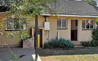 2 Bedroom Garden Cottage in Brackenhurst