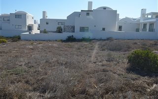 403 m² Land available in Paradise Beach