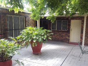 4 Bedroom House in Hermanstad