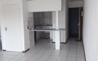 2 Bedroom Flat in Meerensee