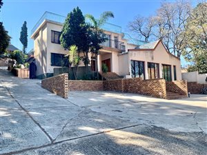 50 Bed House in Observatory