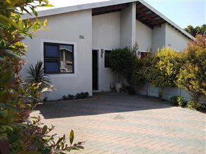 2 Bed House in Lentegeur