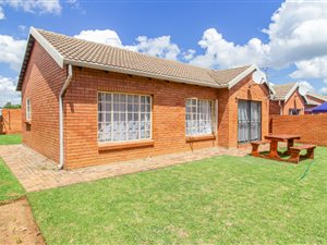 3 Bed Townhouse in Kyalami Hills