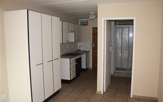 0.5 Bedroom Apartment in Arcadia
