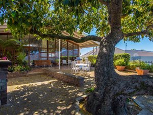 4 Bed House in Paarl
