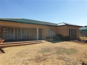 4 Bed House in Vanderbijlpark SW5