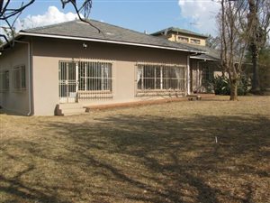 5 Bed House in Boschkop