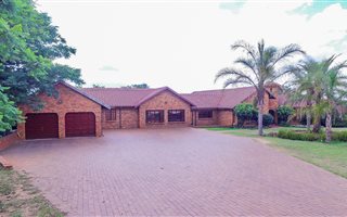 1 ha Smallholding in Kyalami AH