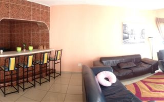 5 Bedroom House in Bramley