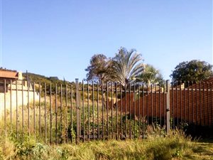 1347 m² Land available in Ninapark