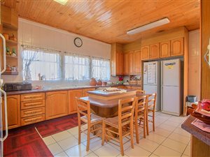 3 Bedroom House in Primrose Hill