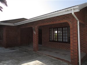 6 Bed House in Park Rynie