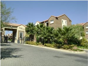 2 Bedroom Townhouse in Vorna Valley