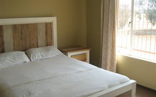 3 Bedroom House in Roodewal and surrounds