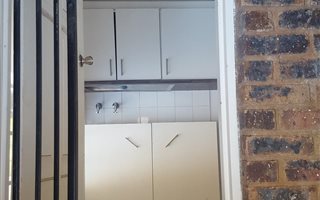 1 Bedroom Garden Cottage in Dewetshof