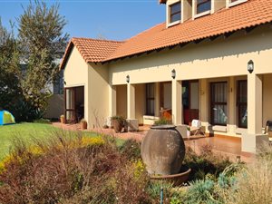 4 Bed House in Midfield Estate