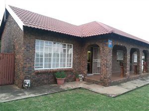 3 Bed House in Waldrift