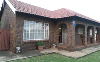 3 Bedroom House in Waldrift