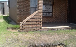 2 Bedroom House in Osizweni