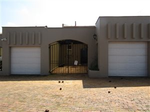 3 Bedroom Cluster in Parkmore