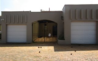 3 Bedroom Cluster in Parkmore