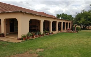 8 ha Farm in Roodeplaat
