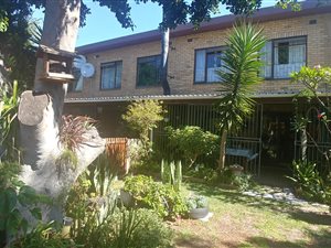3 Bed Apartment in Oakdale