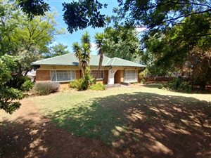3 Bed House in Lambton Gardens