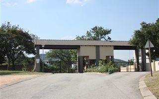 668 m² Land available in Drum Rock