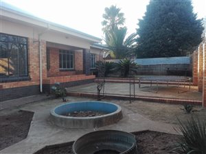 4 Bed House in Primrose