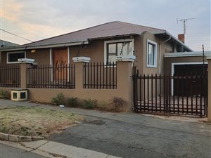 3 Bed House in Newlands