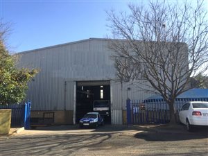 1000 m² Industrial space in Spartan
