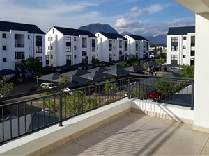 2 Bed Apartment in Strand North