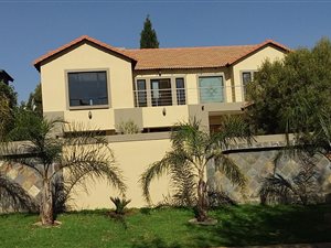 7 Bed House in Wilgeheuwel