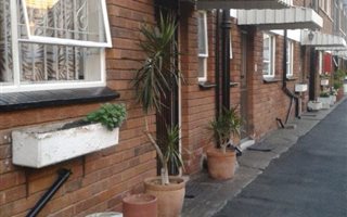 3 Bedroom Duplex in Linden