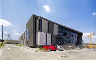 8910 m² Industrial space in Waterfall Estate