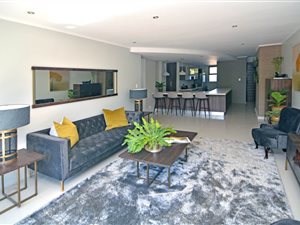 2 Bed Apartment in Menlo Park