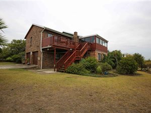 3 Bedroom House in Cove Rock