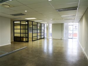 144 m² Commercial space in La Lucia