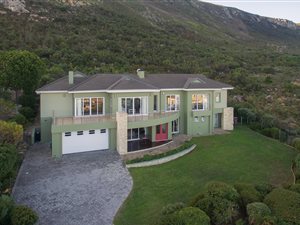 3 Bed House in Chanteclair
