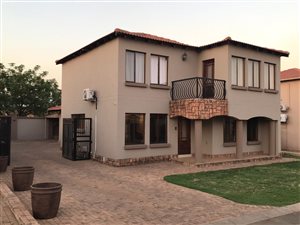 3 Bedroom House in Emfuleni Golf Estate