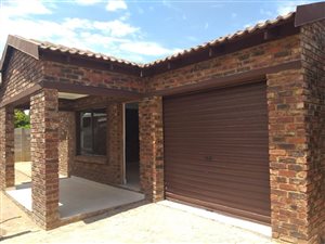 2 Bed Townhouse in La Hoff